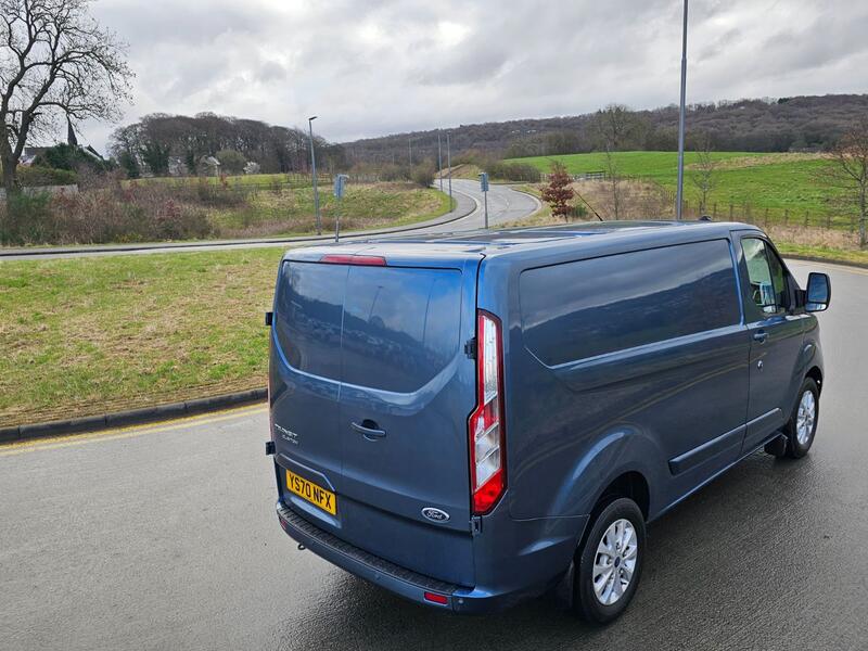 View FORD TRANSIT CUSTOM 2.0 280 EcoBlue Limited 