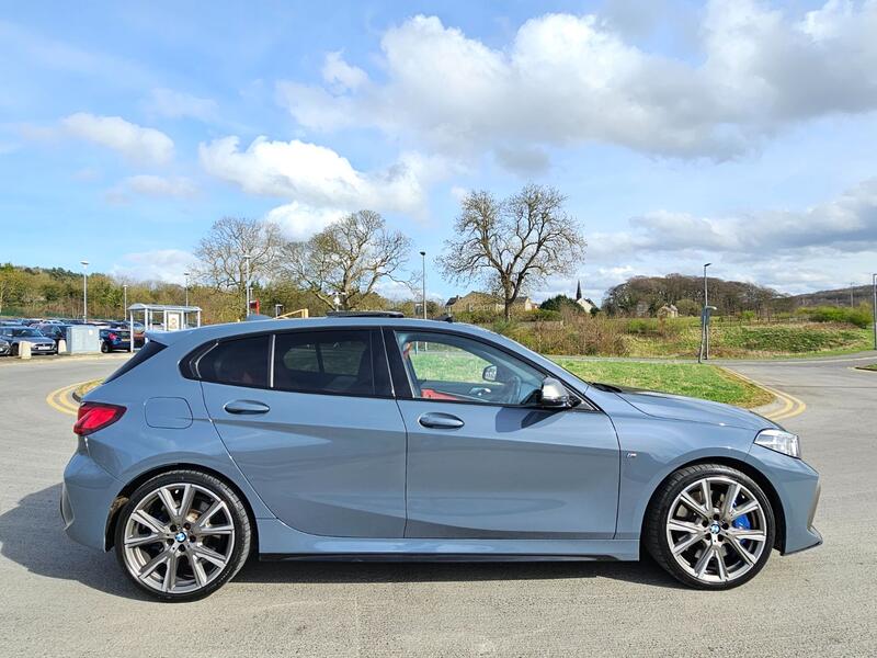 BMW 1 SERIES