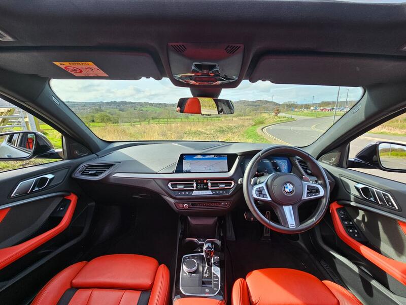 BMW 1 SERIES