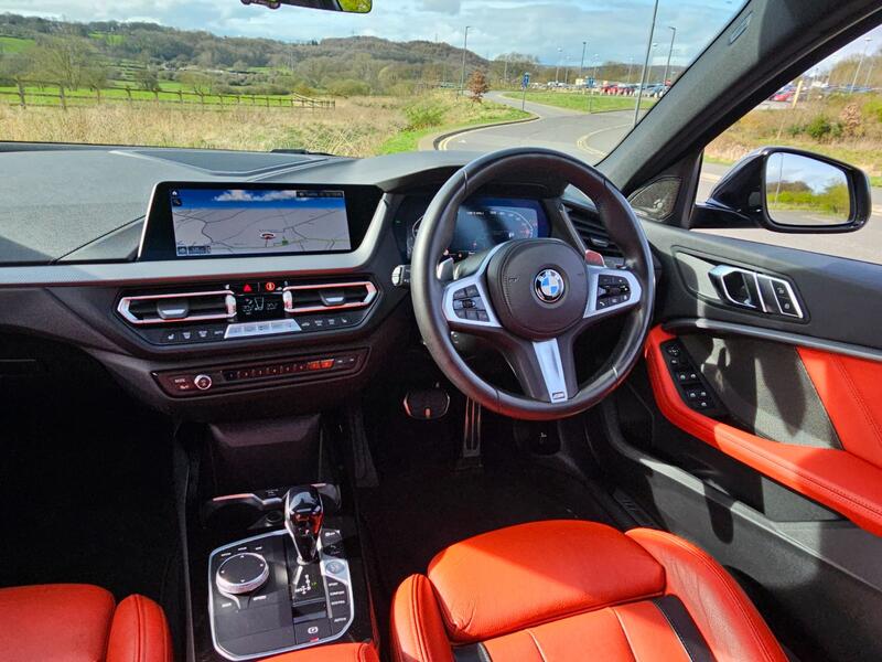 BMW 1 SERIES