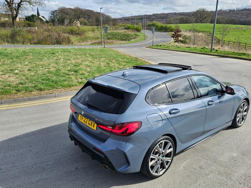 BMW 1 SERIES