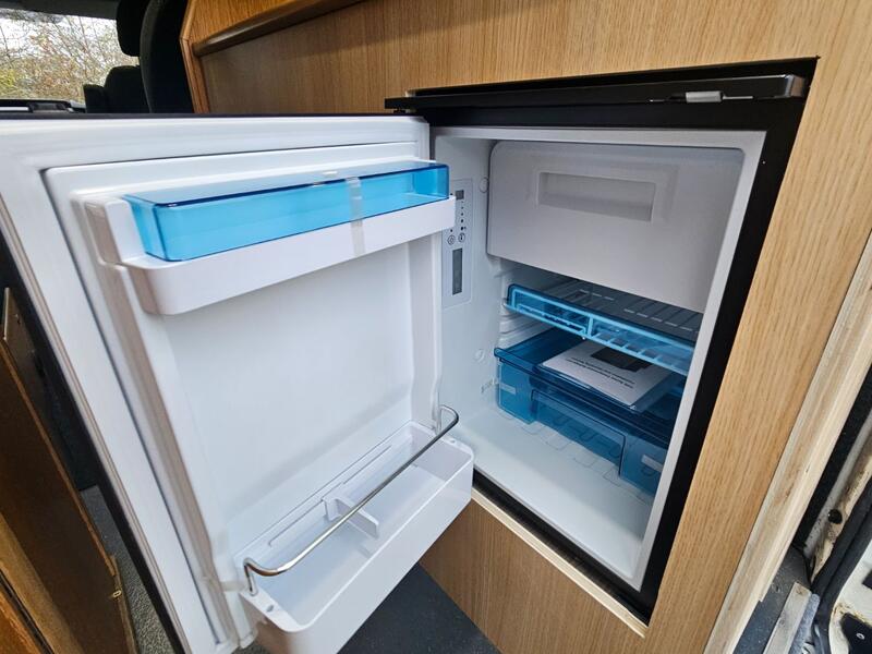 FORD TRANSIT 150 MOTOR CARAVAN