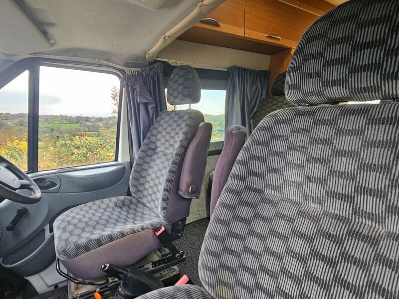 FORD TRANSIT 150 MOTOR CARAVAN