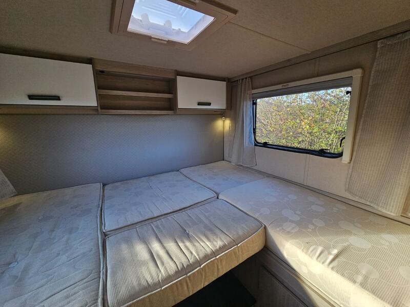 AUTO-TRAIL F-70