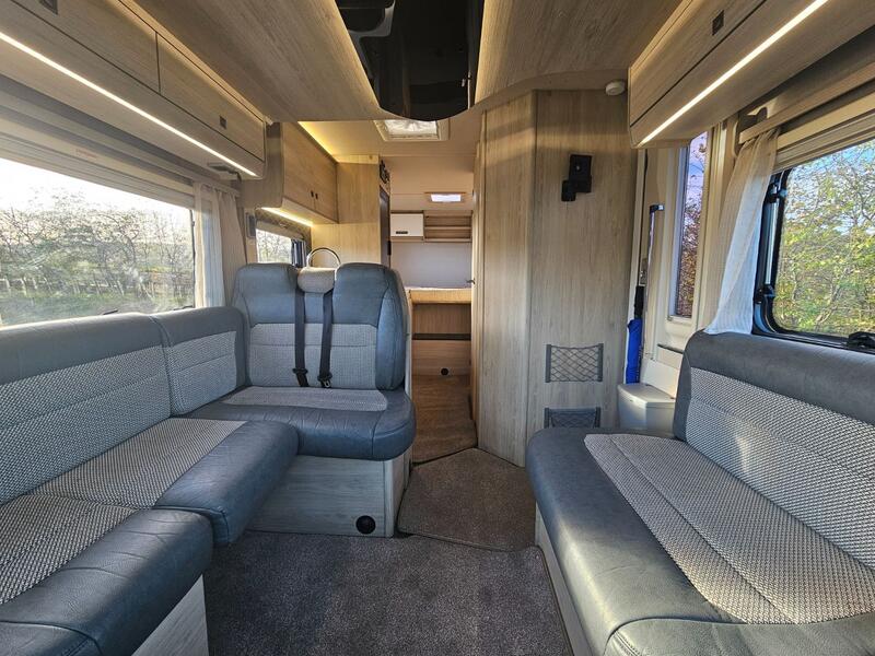 AUTO-TRAIL F-70