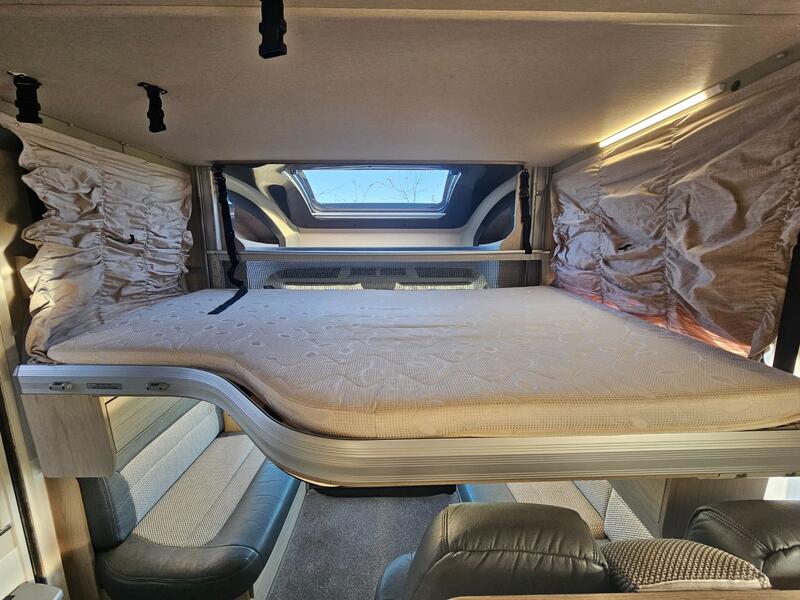 AUTO-TRAIL F-70