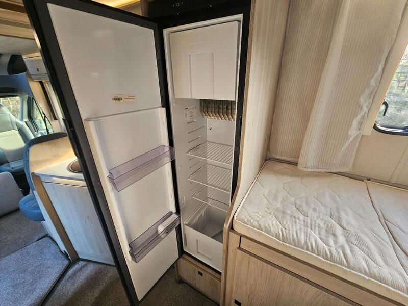AUTO-TRAIL F-70