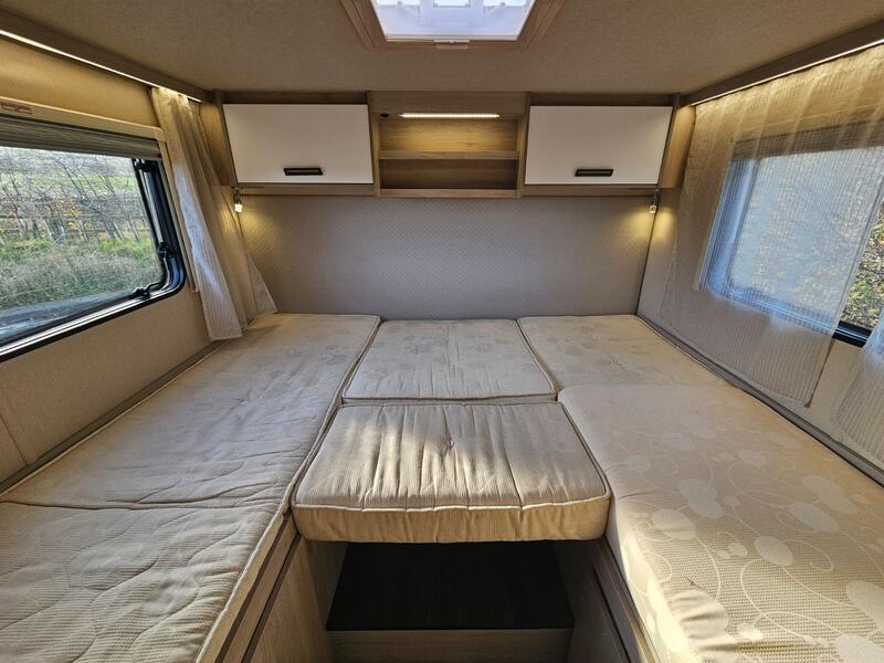 AUTO-TRAIL F-70
