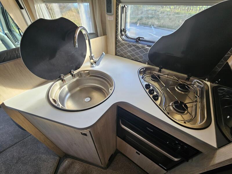 AUTO-TRAIL F-70
