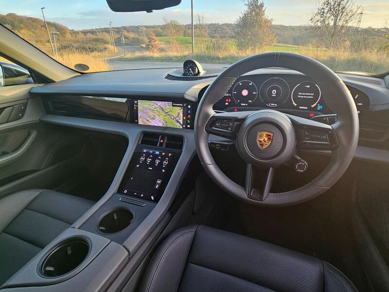 PORSCHE TAYCAN