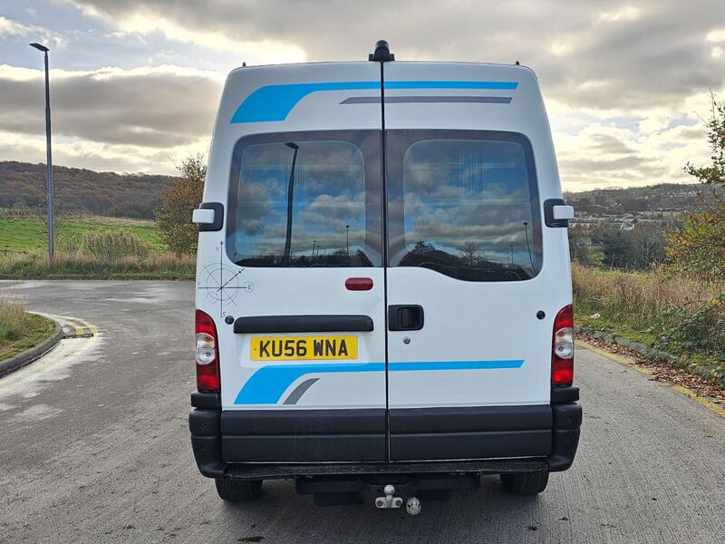 VAUXHALL VIVARO