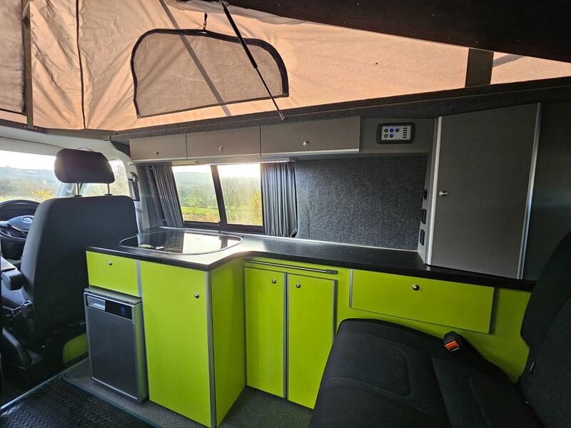 VOLKSWAGEN CAMPERVAN