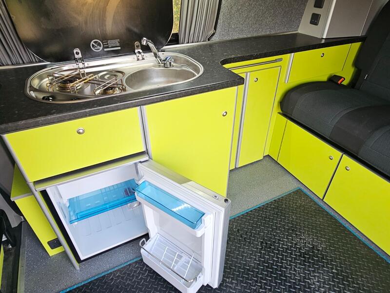 VOLKSWAGEN CAMPERVAN