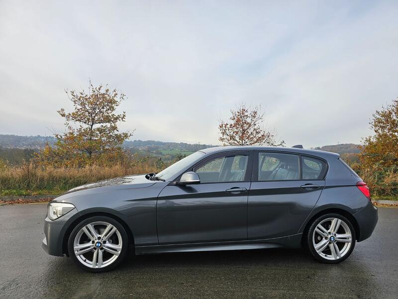 BMW 1 SERIES