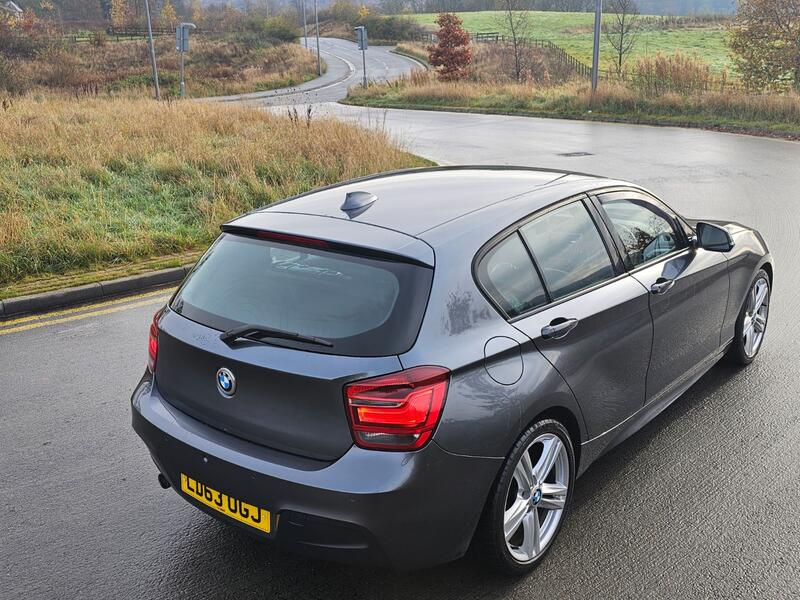 BMW 1 SERIES