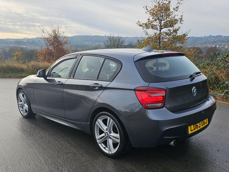 BMW 1 SERIES