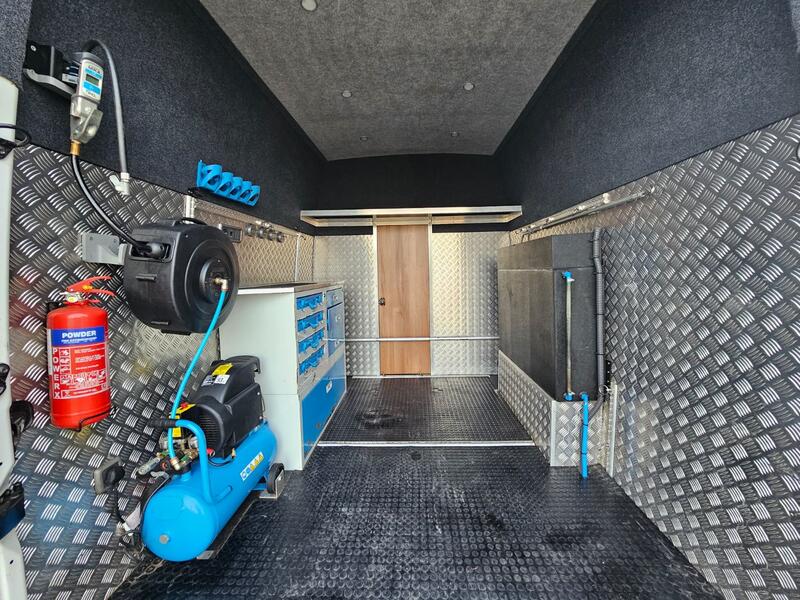 VOLKSWAGEN CRAFTER
