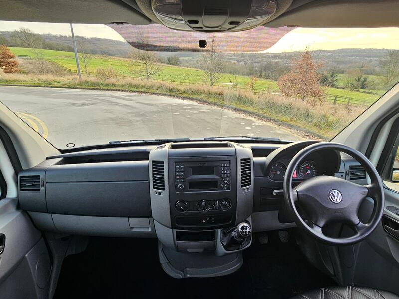 VOLKSWAGEN CRAFTER