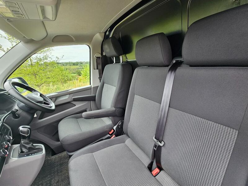 View VOLKSWAGEN TRANSPORTER e 110 37.3kWh