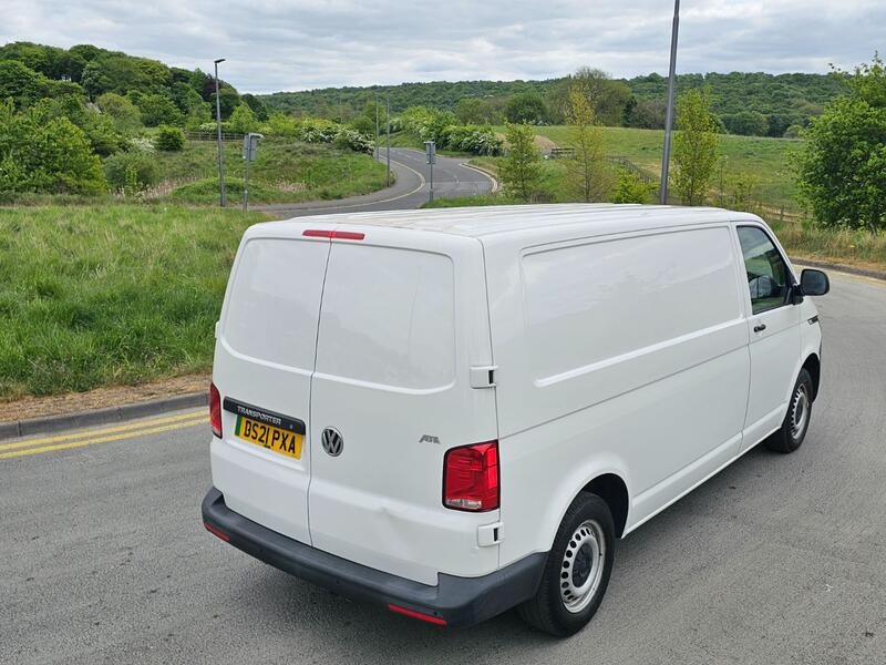 View VOLKSWAGEN TRANSPORTER e 110 37.3kWh