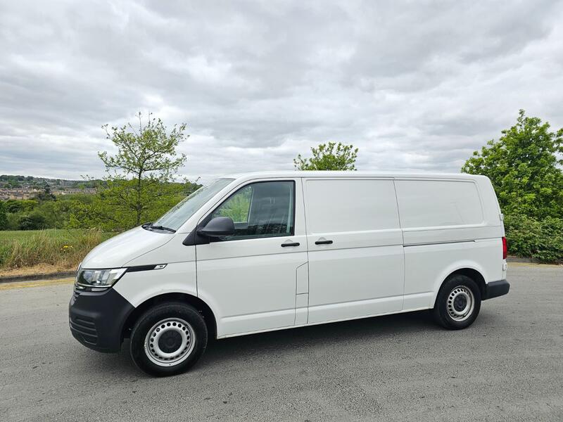 View VOLKSWAGEN TRANSPORTER e 110 37.3kWh