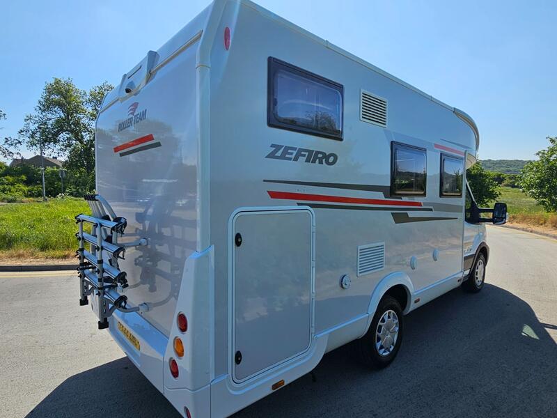 View FORD TRANSIT ROLLERTEAM 665 ZEFIRO