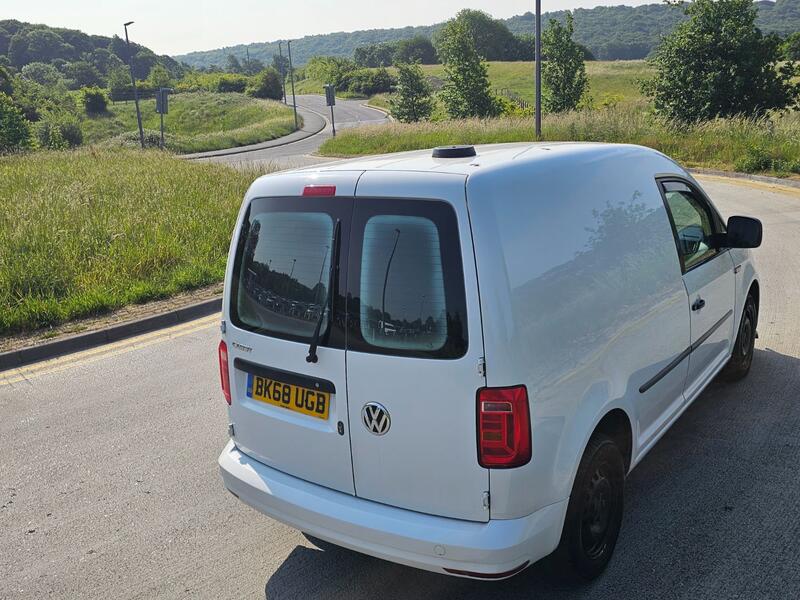 View VOLKSWAGEN CADDY 2.0 TDI C20 Startline