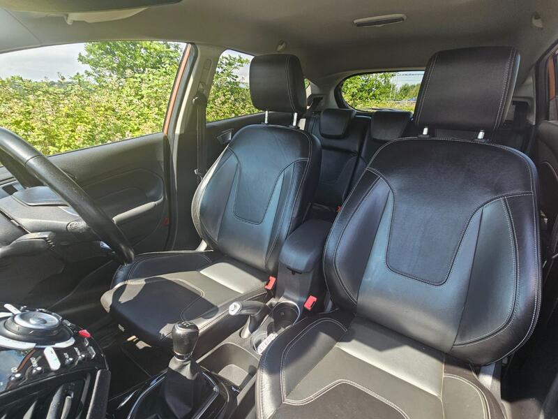 View FORD FIESTA 1.0 T EcoBoost Titanium X