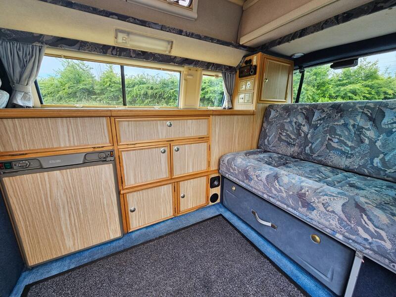 View VOLKSWAGEN TRANSPORTER 2.5