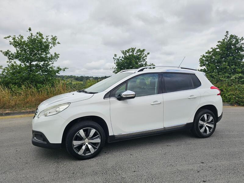 View PEUGEOT 2008 1.6 e-HDi Allure
