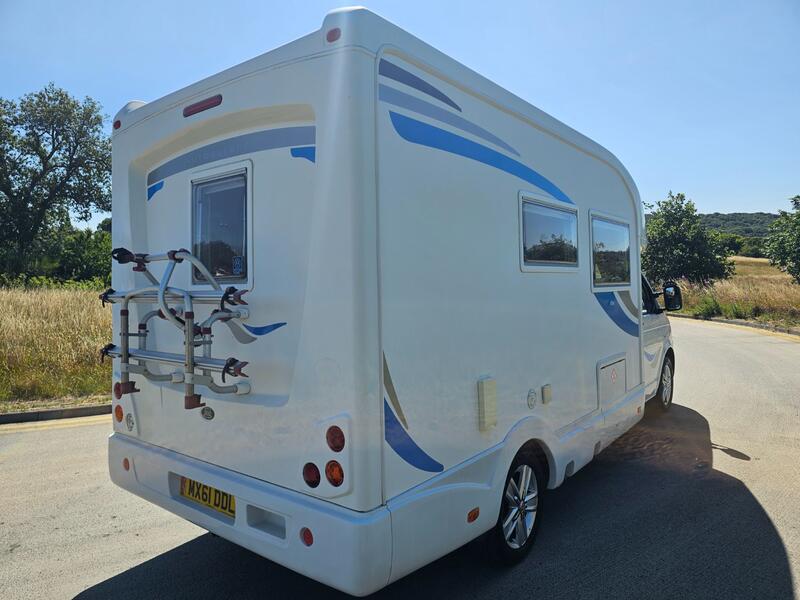 View VOLKSWAGEN T5 CAMPER 2.0 TDI T30