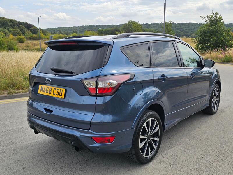 View FORD KUGA 1.5 TDCi ST-Line