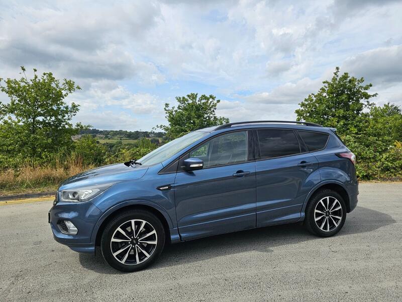 View FORD KUGA 1.5 TDCi ST-Line