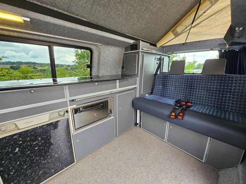 View VOLKSWAGEN TRANSPORTER 2.0 TDI T30